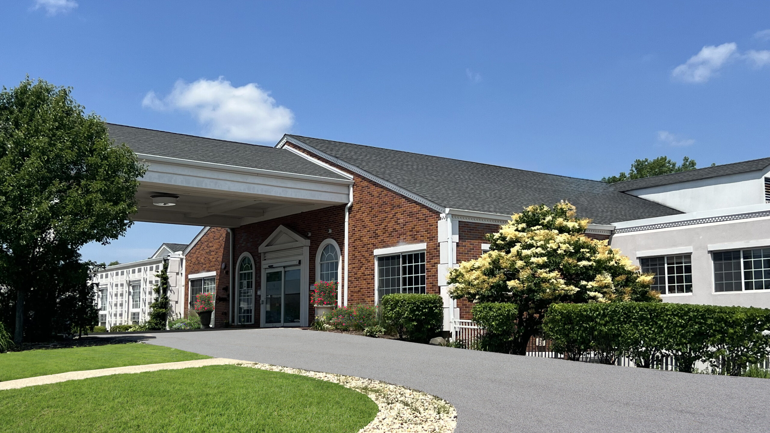 Avantara Long Grove exterior